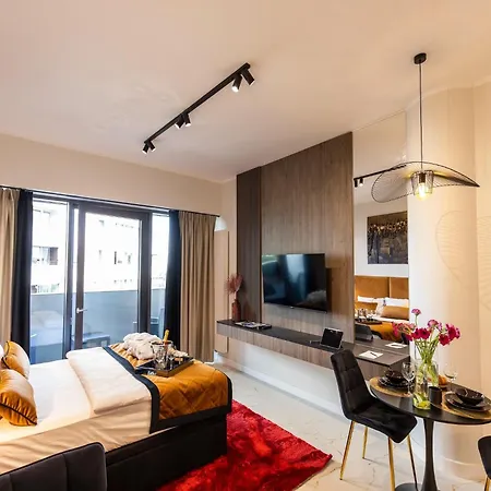 Vakantiehuis In With Pool And Terrace Szczecin